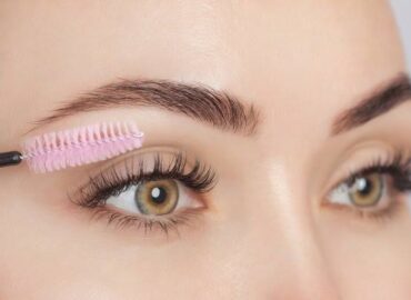 CÓMO CONSEGUIR UNAS CEJAS NATURALES QUE QUITAN AÑOS SEGÚN DOS EXPERTOS