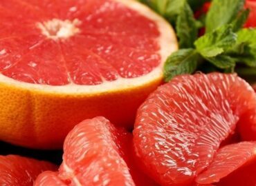 Jugo de toronja para oxidar la grasa que se acumula y bajar de peso