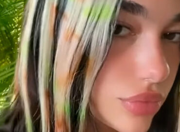 Hair stamps: la tendencia que Dua Lipa y RiRi trajeron de vuelta