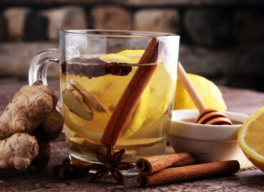 Beneficios del té de guayaba con canela y jengibre para las vías respiratorias