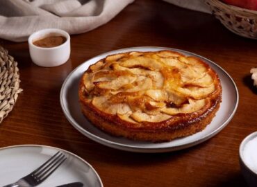 Postre fácil en 10 minutos: Prepara una rica tarta de manzana en microondas