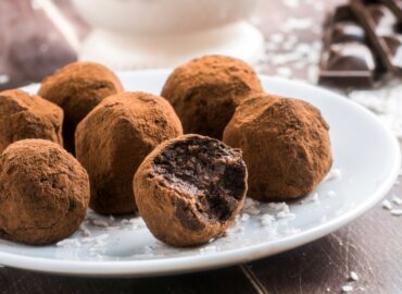 Trufas fáciles hechas con galletas, el regalo perfecto para el Día del Amor y la Amistad