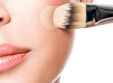5 trucos para aplicar base de maquillaje que no sabías que necesitabas