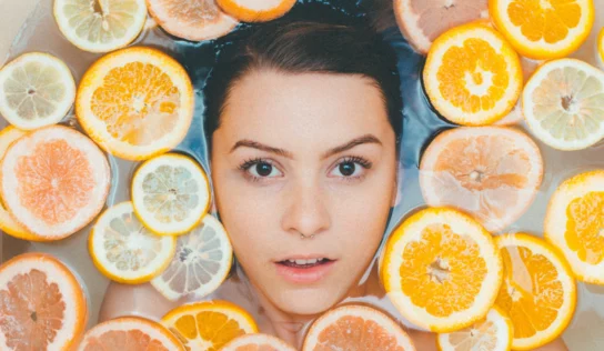Vitamina C para la cara: beneficios y consejos