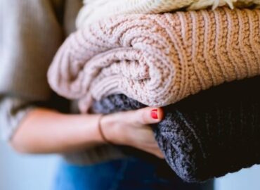 ¿Por qué aparecen bolitas en la ropa?