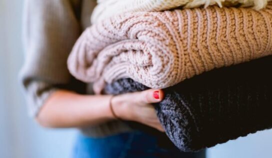 ¿Por qué aparecen bolitas en la ropa?