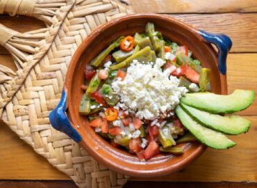 Ensaladita de nopales, una delicia súper nutritiva y sencilla para preparar en minutos