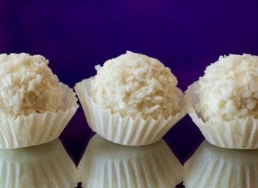 Trufas de coco, un detalle elegante y dulce para este Día del Amor y la Amistad