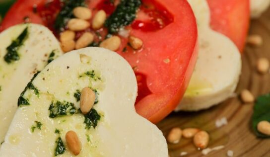Ensalada enamorada, aprovecha tus últimos tomates este Día de San Valentín