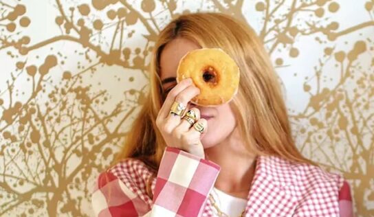 2 recetas de donuts saludables que se preparan en el microondas para desayunar o merendar este finde