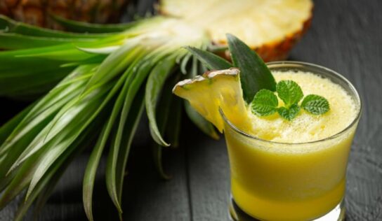 ¡Baja de peso! Receta y cómo tomar el jugo de piña con jengibre