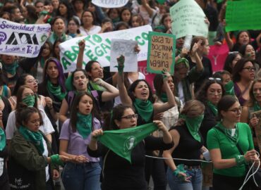 En ocho estados de México, persiguen más a mujeres por aborto que a feminicidas