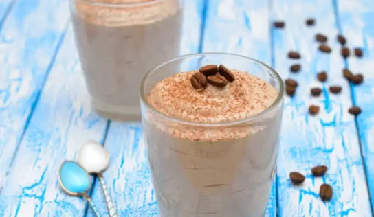 Receta de «mousse» de café y mascarpone: postre fácil y rápido