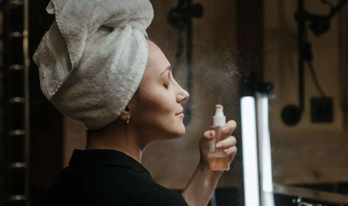 ¿Los productos de skincare caducan? Cuándo y por qué hay que tirar ciertas fórmulas