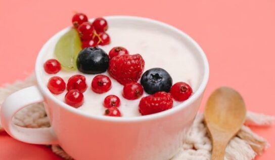 Sopa de frutas, una excelente receta para disfrutar en primavera