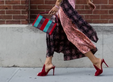 Los tacones como un símbolo feminista, ¿cómo combinarlos para resaltar tu sensualidad?