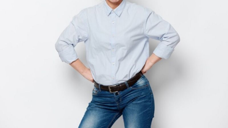 3 tipos de jeans ideales para mujeres mayores de 50 años